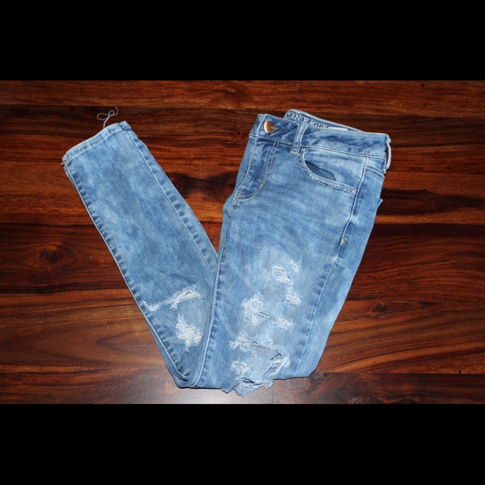 American Eagle Medium Acid Wash Skinny Jeans. - Picture 1 of 2